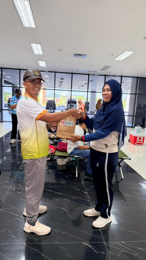 Pemprov Gelar Senam dan Donor Darah, Jaga Ketersediaan Stok PMI