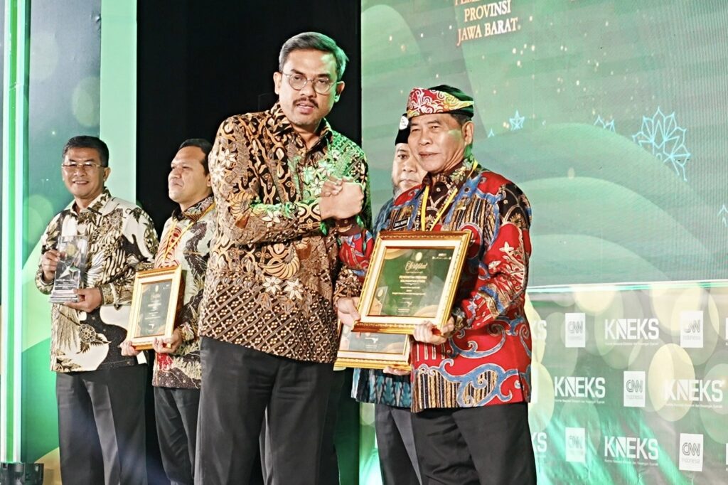 Prestasi Nasional Lagi! Gubernur Bawa Kaltara Raih Dua Penghargaan Anugerah Adinata Syariah 2026