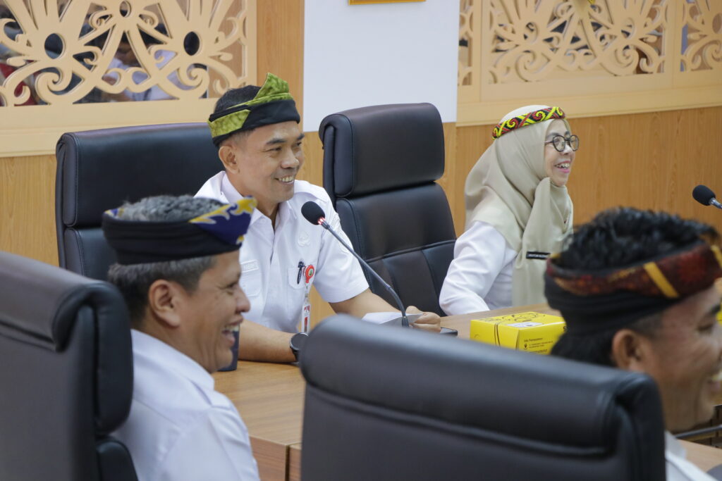 Pemprov Berangkatkan 60 Putra-Putri Petani Perbatasan Kuliah Vokasi di Politeknik Samarinda