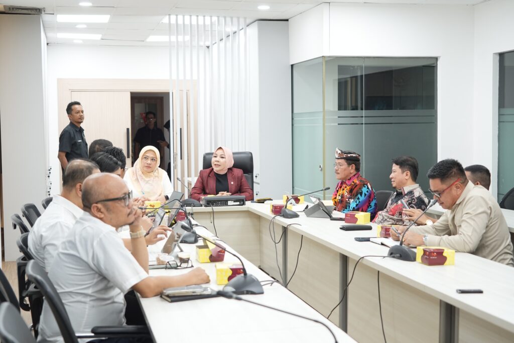 Pemprov Perkuat Langkah Percepatan Pembangunan Jalan Perbatasan Krayan