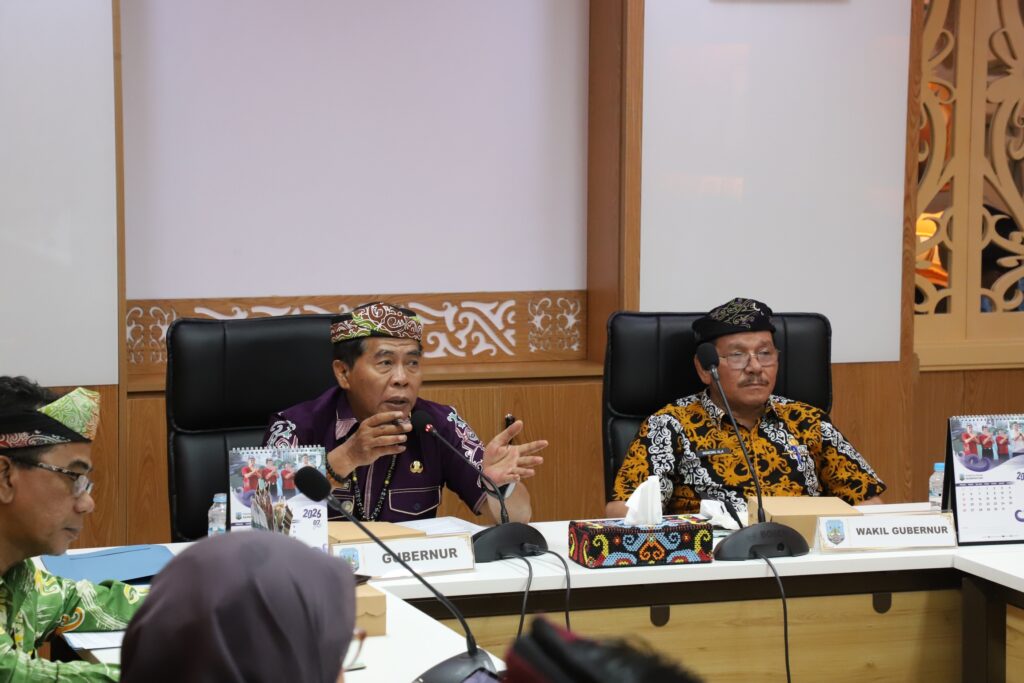 Gubernur Terima Aspirasi 10 Desa Terkait Persoalan MHA Desa Tujung