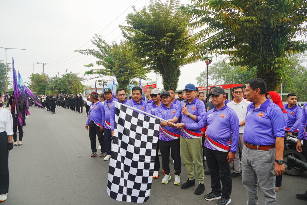 Ribuan Warga Ikuti Jalan Sehat, Gubernur Ajak Jaga Kerukunan Kaltara