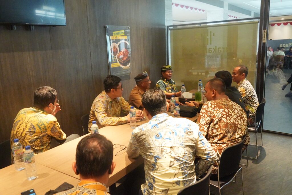 Pemprov Kawal Program Listrik Desa hingga Wilayah Perbatasan